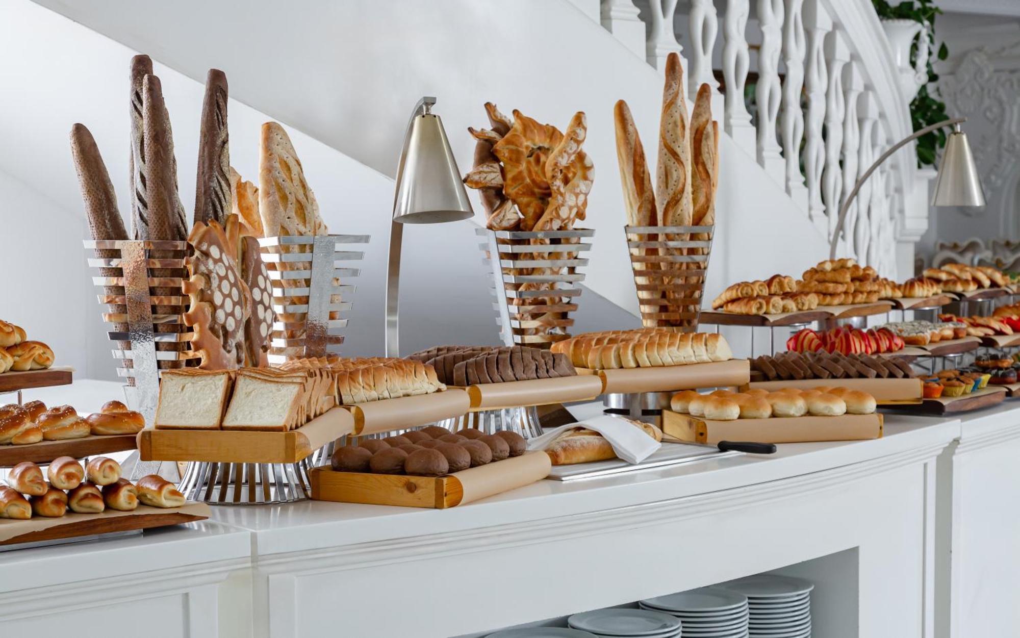 ホテル サマキー パレス シャラジル Seredil エクステリア 写真 A bread station