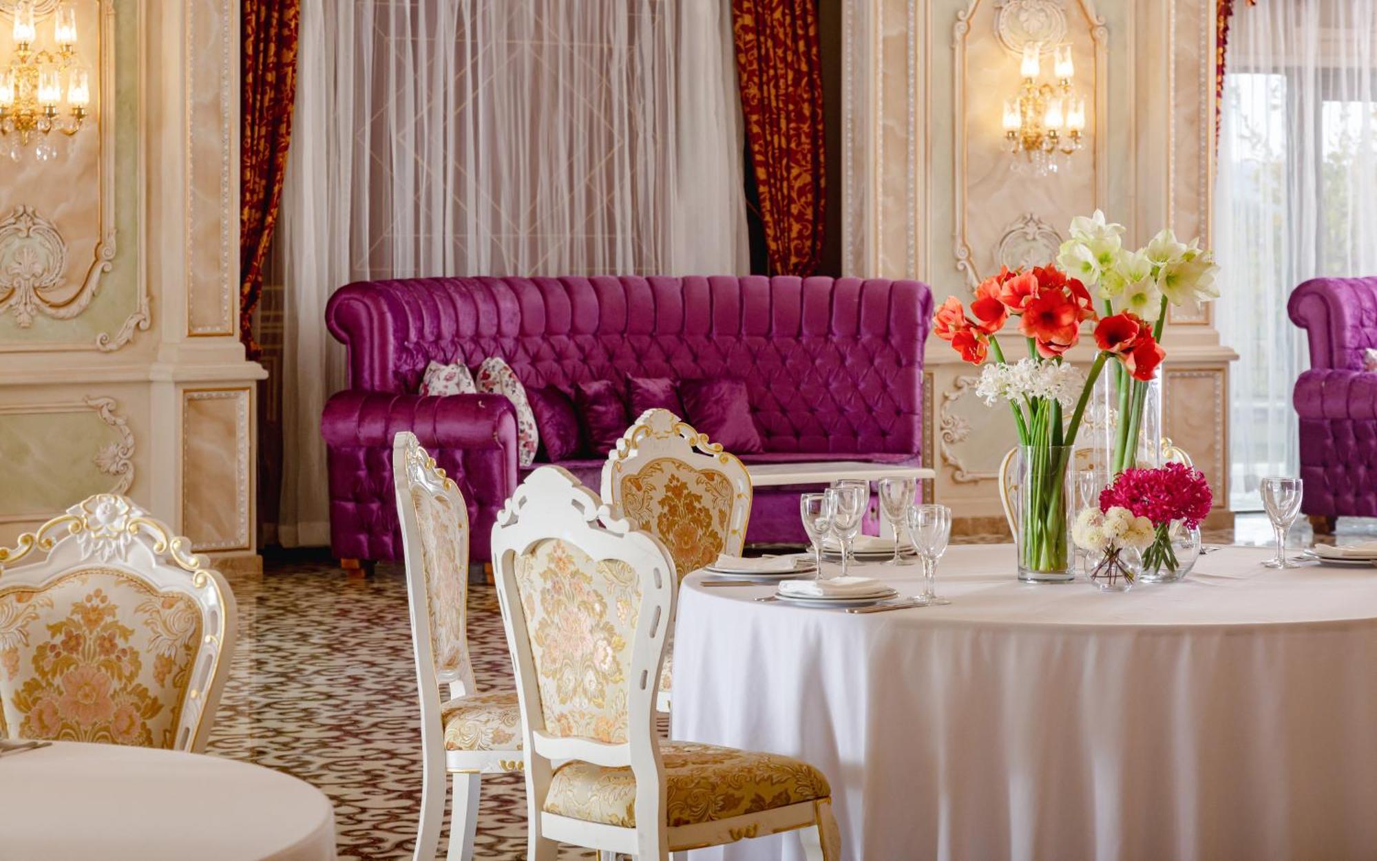 ホテル サマキー パレス シャラジル Seredil エクステリア 写真 The interior of the restaurant